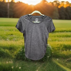 NEW‎ Bearpaw Outdoors Women's Athletic Short Sleeve Dark Gray T-Shirt-Medium